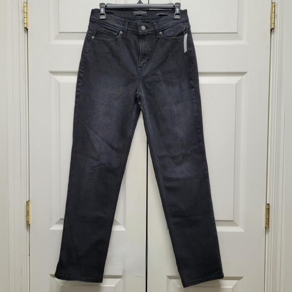 Banana Republic Black Staight Leg Jeans - Picture 1 of 7
